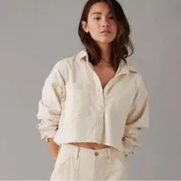 Lightweight cropped denim shacket AMERICAN EAGLE size large cream fall layering - Picture 1 of 5
